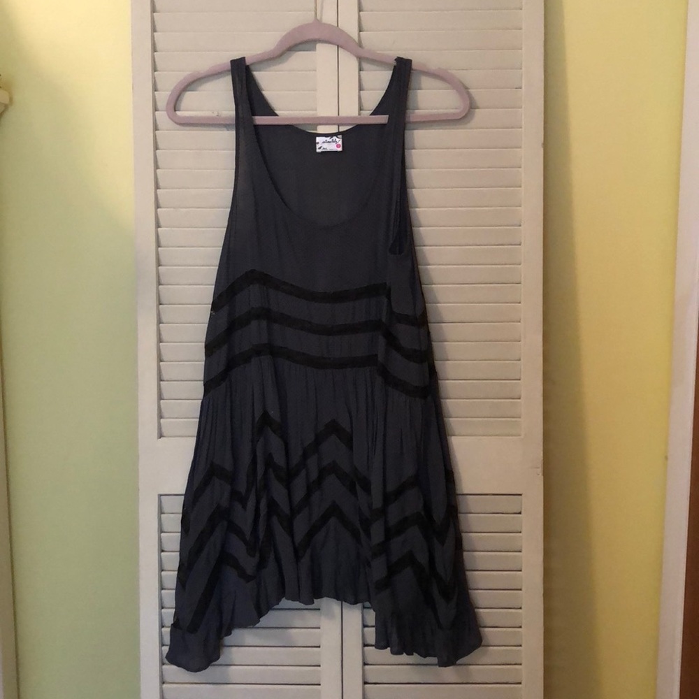 Free people flown tank